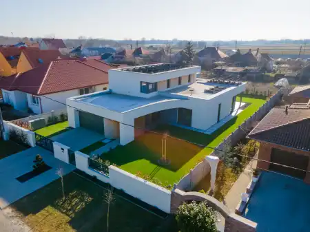 eladó családi ház, Balatonkeresztúr