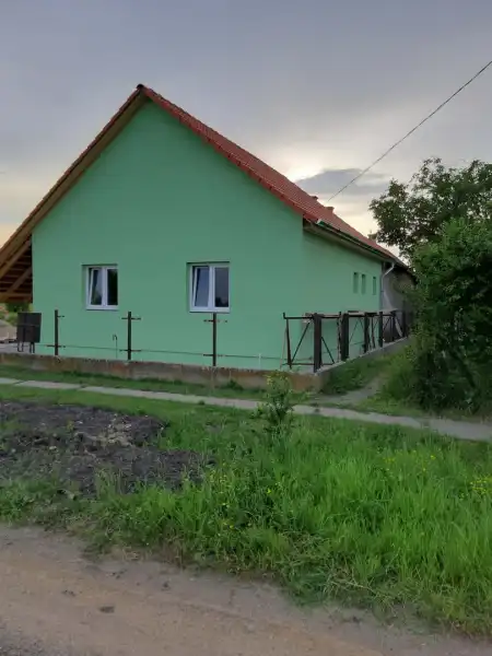 eladó családi ház, Bucsa