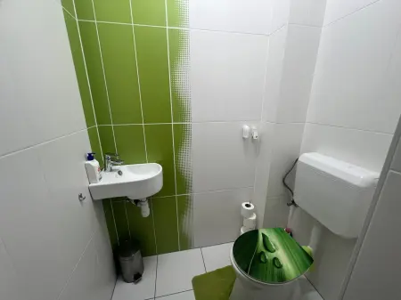 eladó családi ház, Oroszlány