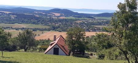 eladó családi ház, Pécsely