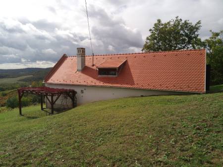 eladó családi ház, Pécsely