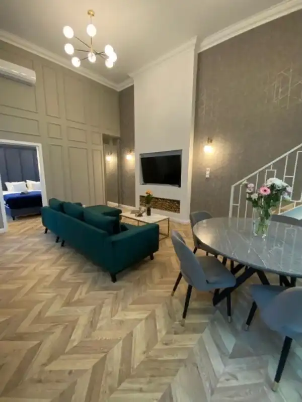 Eladó lakás, Budapest, VI. kerület 3+2 szoba 89 m² 169.9 M Ft