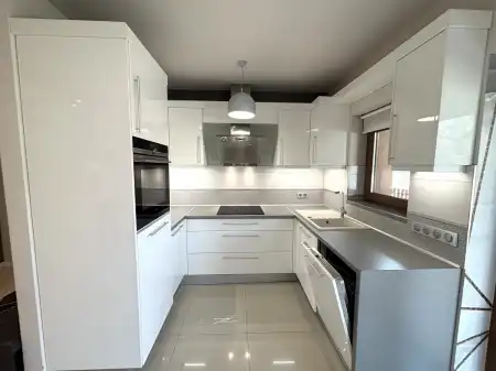 eladó lakás, Vácrátót