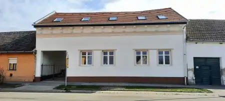 eladó sorház, Szob