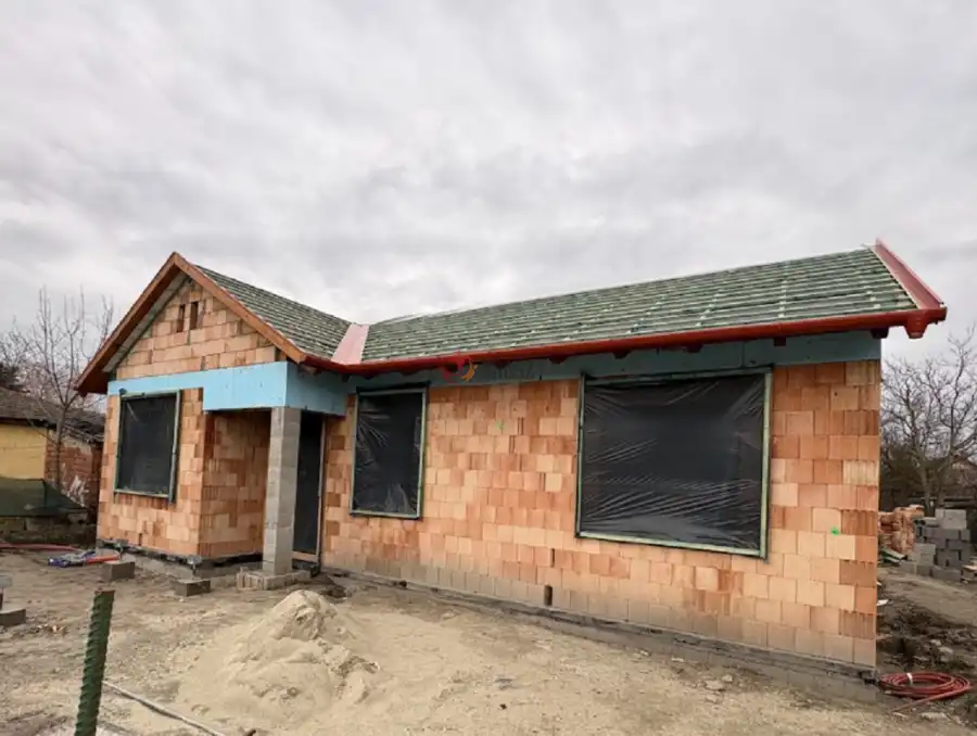 eladó új építésű családi ház, Adony