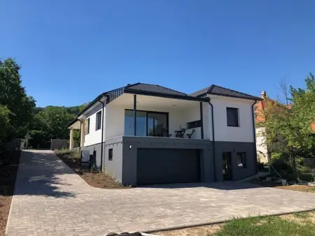 eladó új építésű családi ház, Balatongyörök