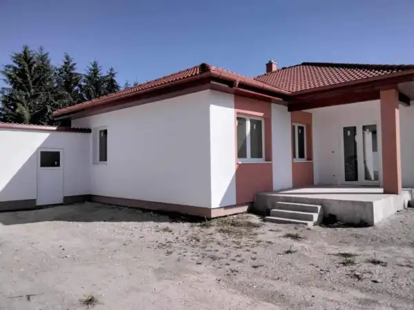 Eladó új építésű családi ház, Dunaszeg 3 szoba 130 m² 79.5 M Ft