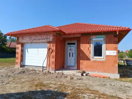 eladó új építésű családi ház, Győrújfalu