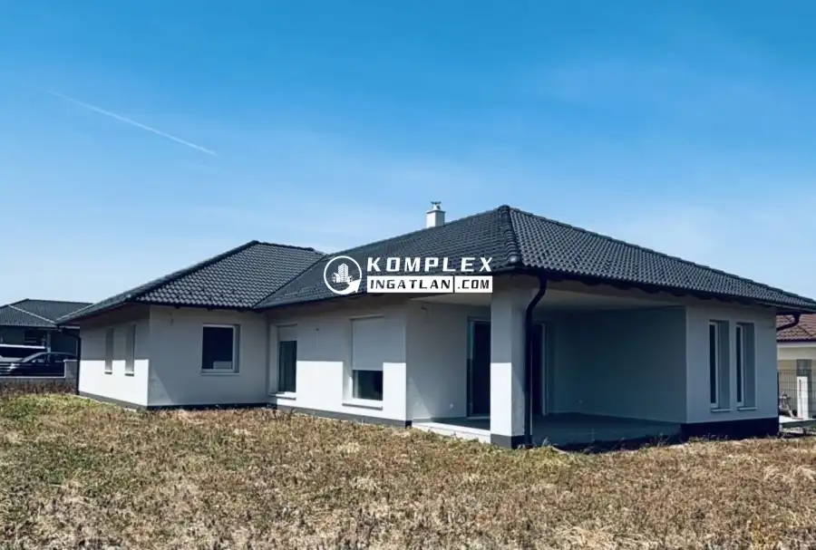 eladó új építésű családi ház, Környe