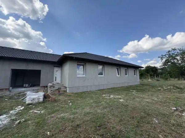 Eladó új építésű családi ház, Szigetcsép 5 szoba 134 m² 91.9 M Ft