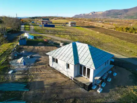 eladó új építésű családi ház, Vác