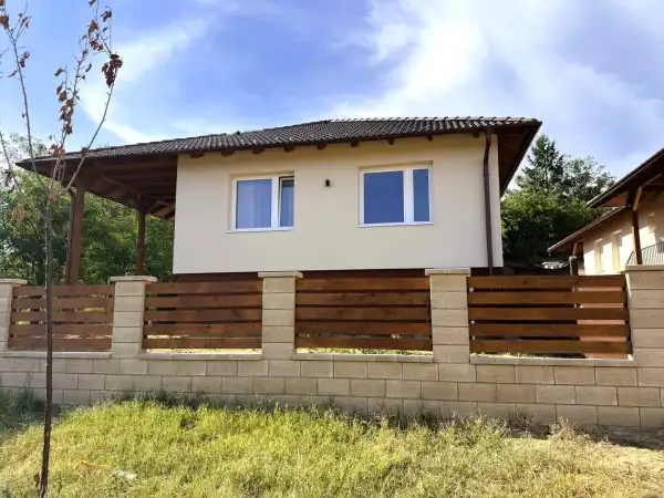 Eladó új építésű családi ház, Vácegres 4 szoba 105 m² 65 M Ft