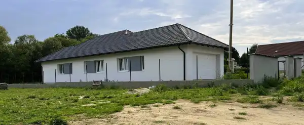 Eladó új építésű családi ház, Veresegyház 5 szoba 143 m² 145.5 M Ft