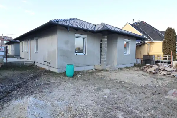 Eladó új építésű ikerház, Délegyháza 5 szoba 109 m² 86.9 M Ft