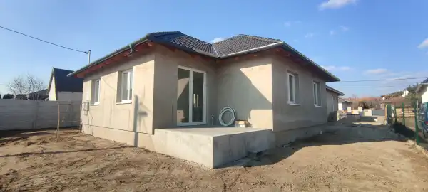 Eladó új építésű ikerház, Pécel 3 szoba 87 m² 91 M Ft