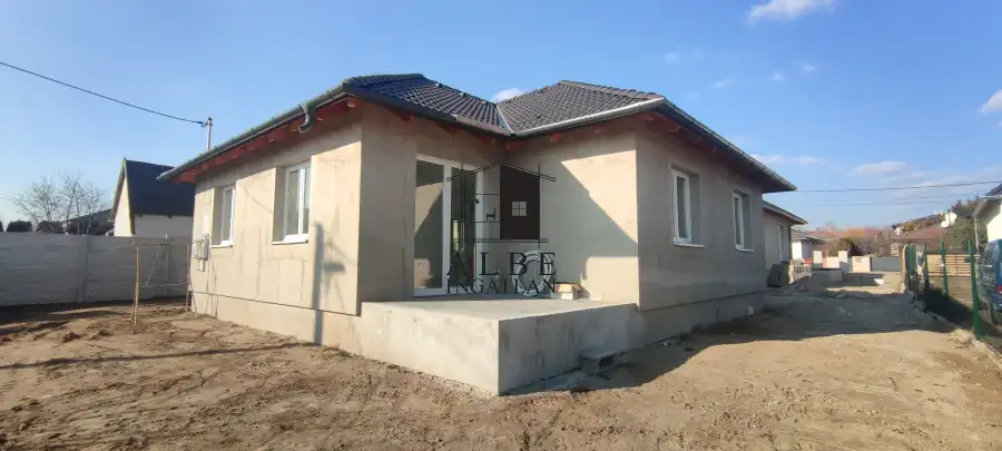 eladó új építésű ikerház, Pécel