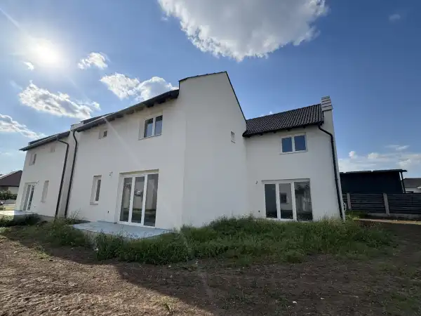 Eladó új építésű ikerház, Velence 4 szoba 91 m² 84 M Ft Eladó új építésű ikerház, Velence 4 szoba 91 m² 84 M Ft