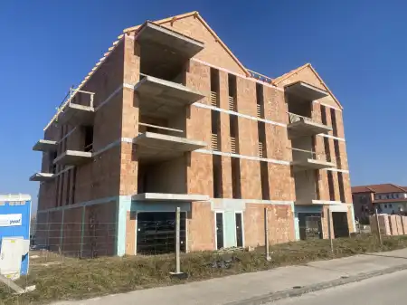 eladó új építésű lakás, Komárom