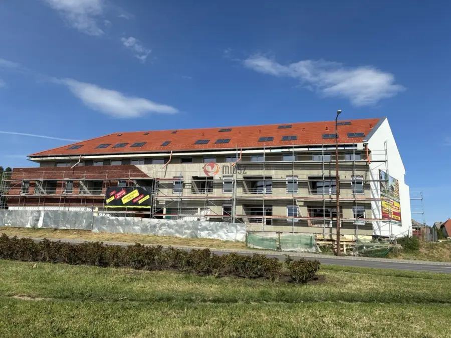 eladó új építésű téglalakás, Pécs