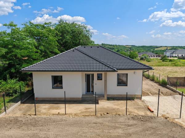 eladó újépítésű családi ház, Kerepes