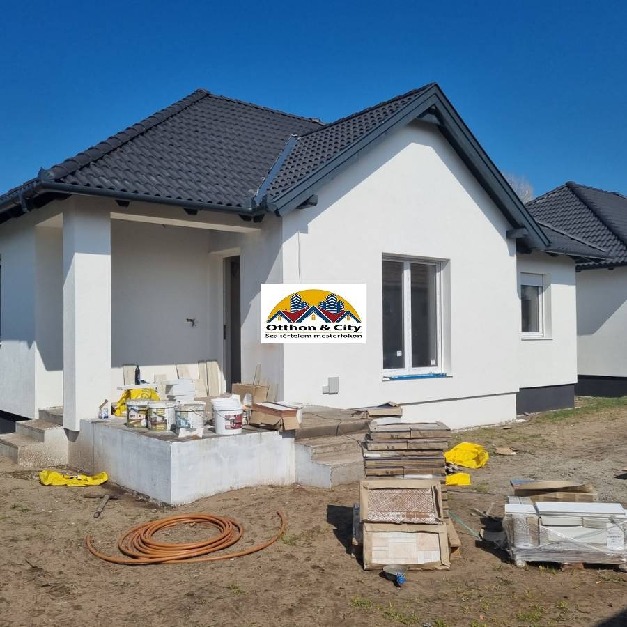 eladó újépítésű családi ház, Monor