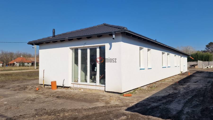 eladó újépítésű ikerház, Délegyháza