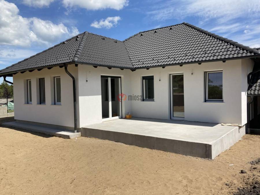 eladó újépítésű ikerház, Erdőkertes