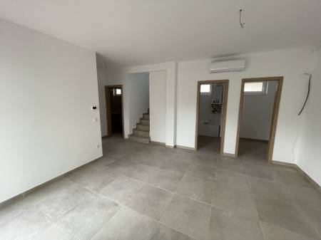 eladó újépítésű lakás, Paks