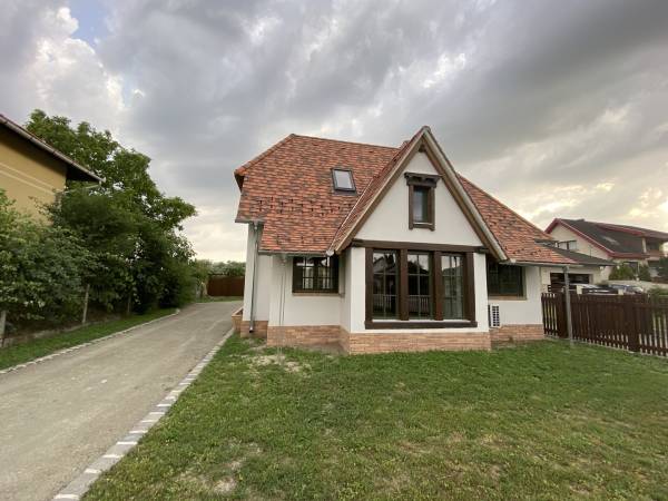 eladó újépítésű sorház, Dabas