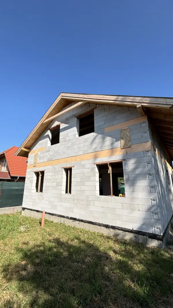 Eladó újszerű családi ház, Balatonőszöd 4 szoba 154 m² 85 M Ft