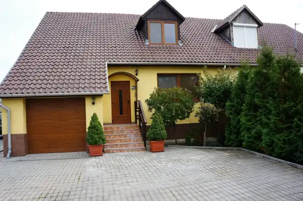 Eladó újszerű családi ház, Erdőbénye 4 szoba 156 m² 66 M Ft