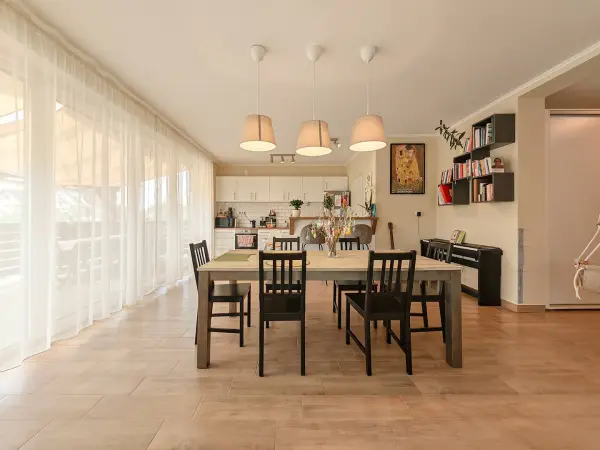 Eladó újszerű családi ház, Sülysáp 5 szoba 161 m² 149.9 M Ft