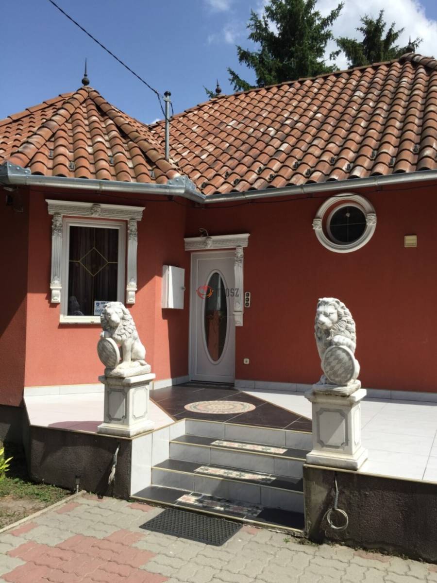 eladó újszerű családi ház, Szigetszentmiklós