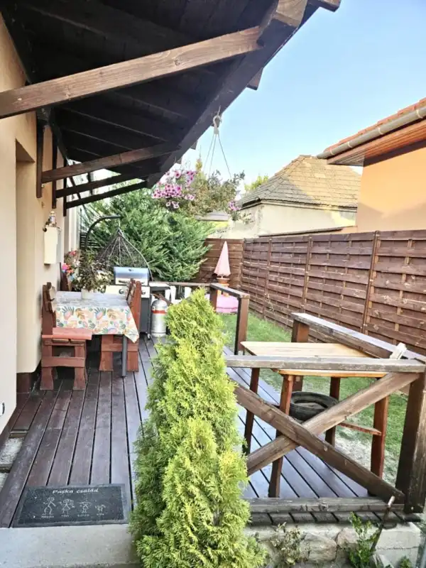 Eladó újszerű családi ház, Tata 4 szoba 116 m² 79.999 M Ft