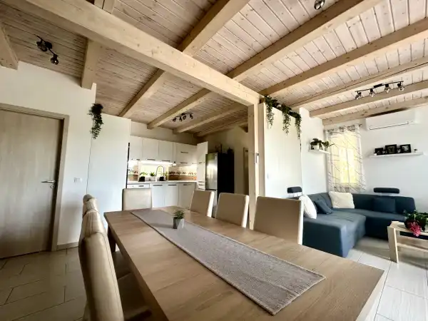 Eladó újszerű családi ház, Verőce 5 szoba 100 m² 114.9 M Ft