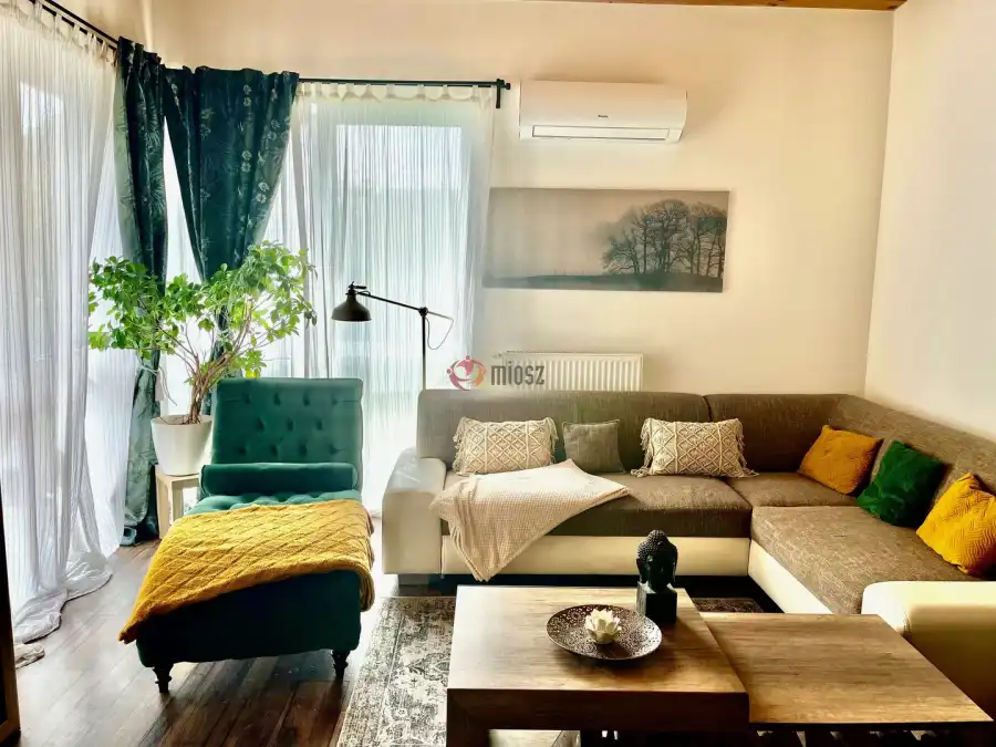 eladó újszerű ikerház, Diósd