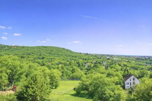 Eladó újszerű lakás, Budaörs 4 szoba 146 m² 269.9 M Ft