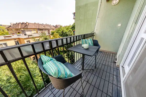 Eladó újszerű lakás, Budapest, XII. kerület 3 szoba 70 m² 144.9 M Ft