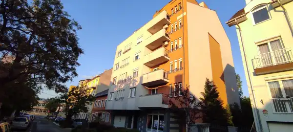 Eladó újszerű lakás, Budapest, XIV. kerület 1+1 szoba 50 m² 72.75 M Ft