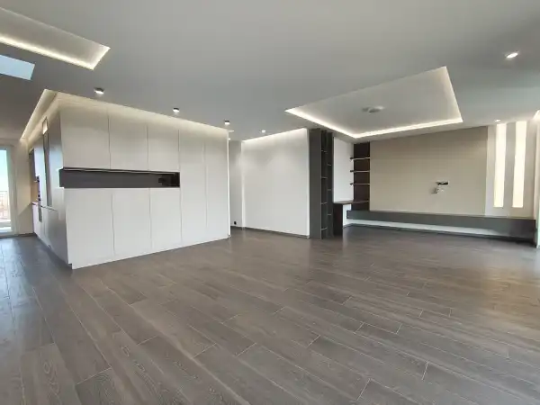 Eladó újszerű lakás, Győr 5 szoba 133 m² 275 M Ft