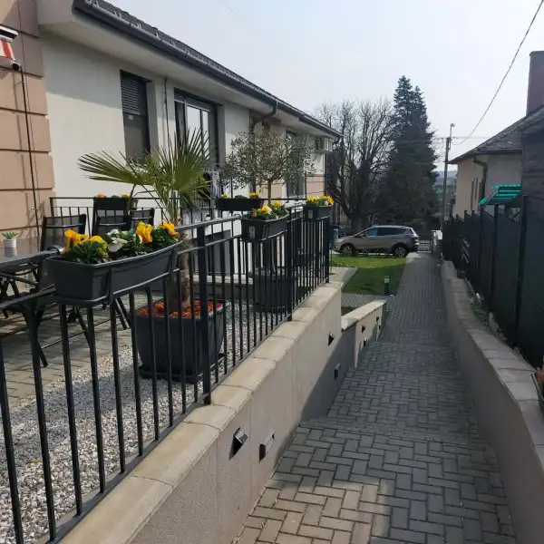 Eladó újszerű lakás, Hévíz 3 szoba 74 m² 114 M Ft