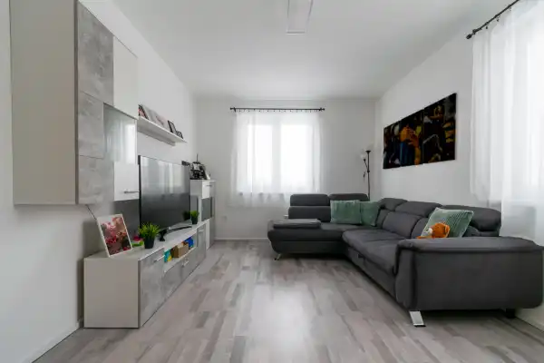 Eladó újszerű lakás, Rajka 3 szoba 60 m² 60.8 M Ft