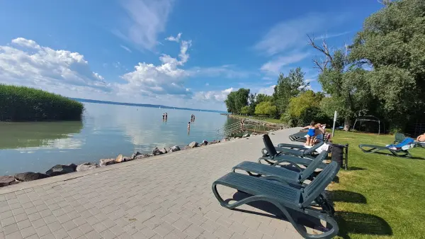 Eladó újszerű lakás, Siófok 2 szoba 54 m² 115 M Ft