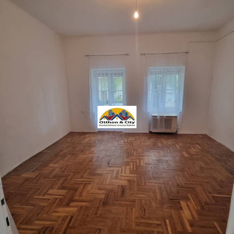 eladó újszerű sorház, Budapest, XIX. kerület