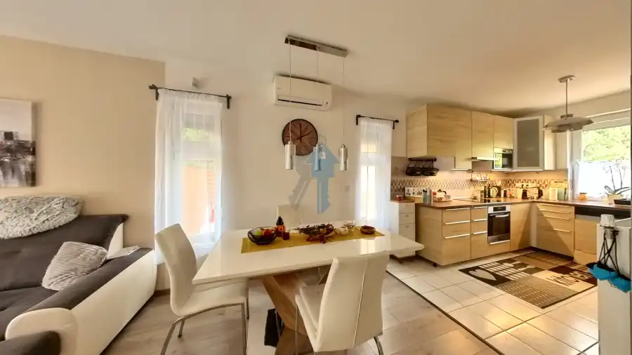 eladó újszerű sorház, Fót eladó újszerű sorház, Fót