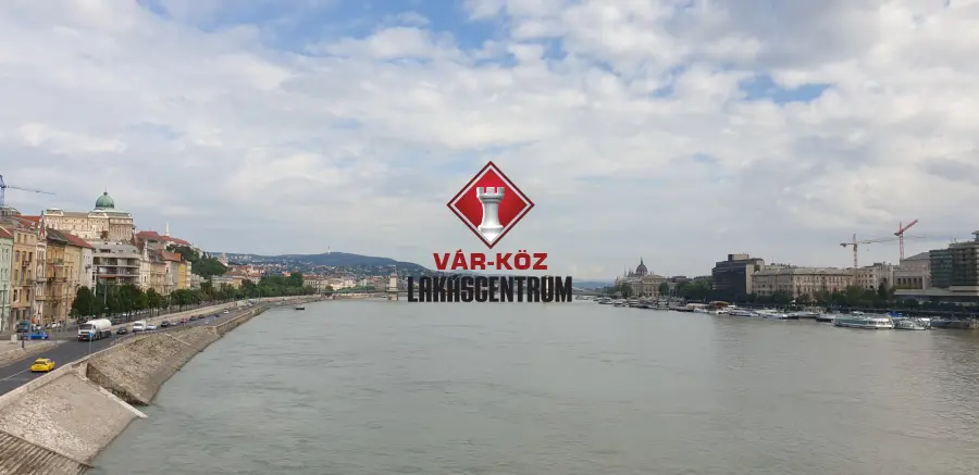 eladó újszerű téglalakás, Budapest, II. kerület